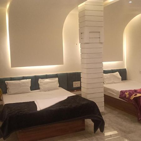 Maharaja Guest House Nashikkar Akalkot 외부 사진