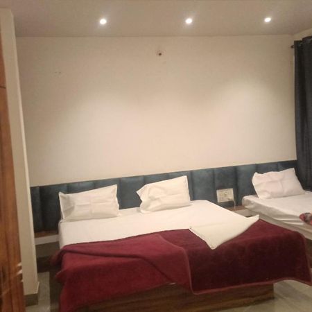Maharaja Guest House Nashikkar Akalkot 외부 사진